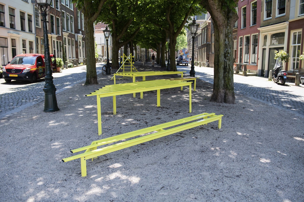 Riet Wijnen - Sixteen Conversations on Abstraction (table / table)